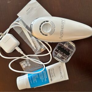 AESTHERA PY Cellulite Massage Device with Gel - Silver & White